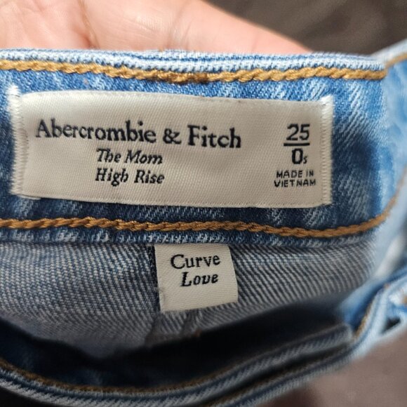 Ambercrombie and Fitch Mom high rise curve Love highrise jeans size 0 - Picture 5 of 15